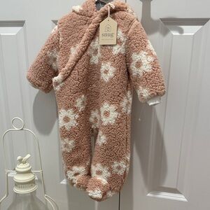 Snug Cozy Floral Footie - Cream and Tan